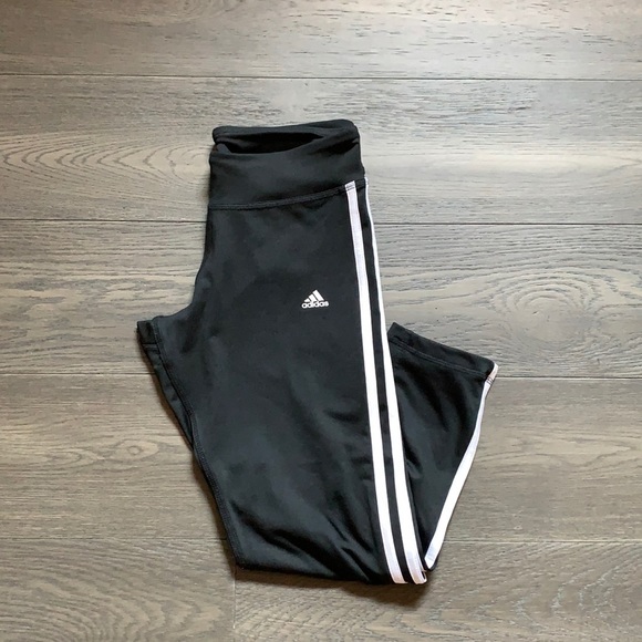Adidas black cropped leggings - Picture 1 of 1